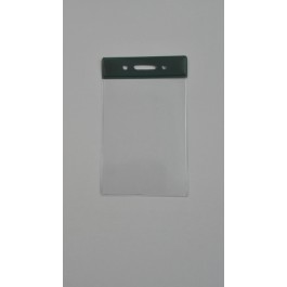 Dėklas vardinei kortelei iš PVC, 55x90mm, vertikalus, tamsiai žalios spalvos kraštelis
